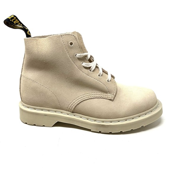 Dr Martens 101 Mono Warm Sand Men 8 Women 9 Suede 6 Eye Lace Up Combat Boots New - Picture 1 of 7